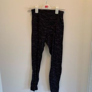 Lululemon camo soft leggings